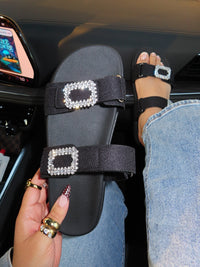 ALAN SANDAL-BLACK LINEN