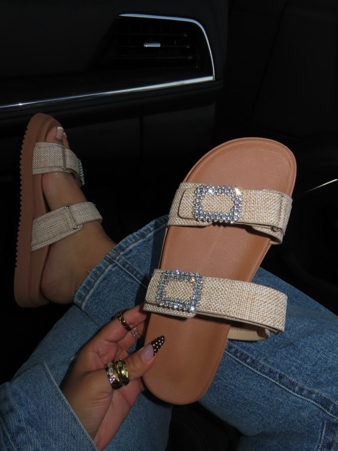 ALAN SANDAL-BEIGE LINEN