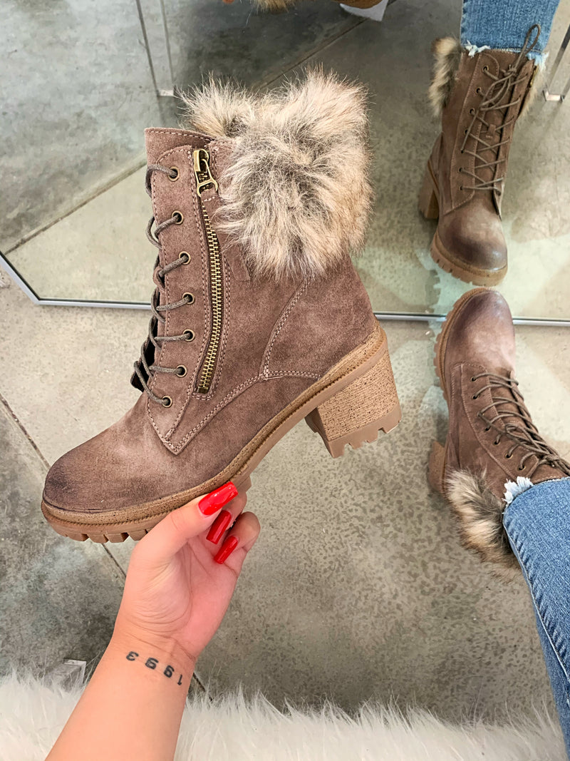 Goldie Boot - Taupe