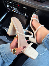 CHICAGO HEEL- BIEGE CROC