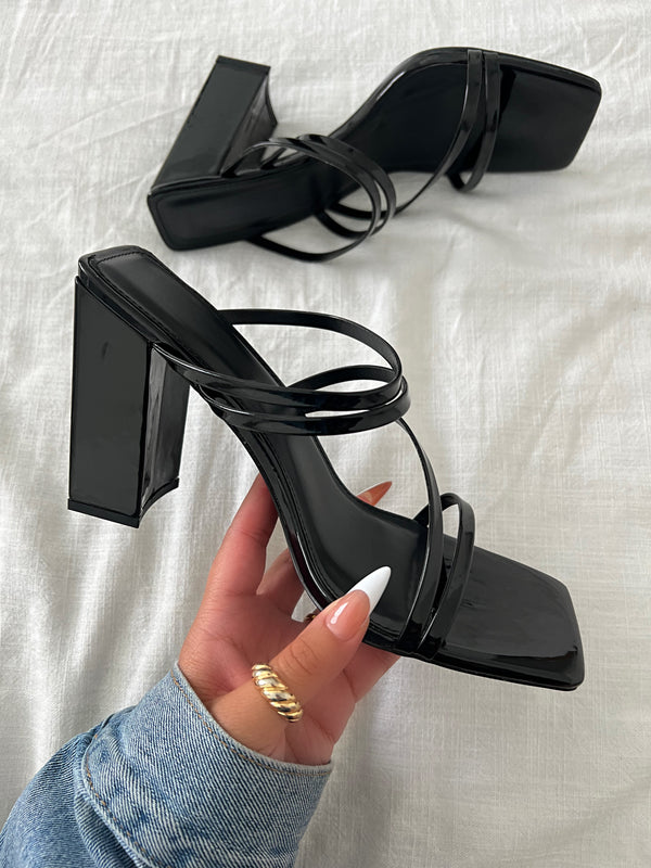 SHARRON HEEL - BLACK