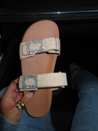 ALAN SANDAL-BEIGE LINEN