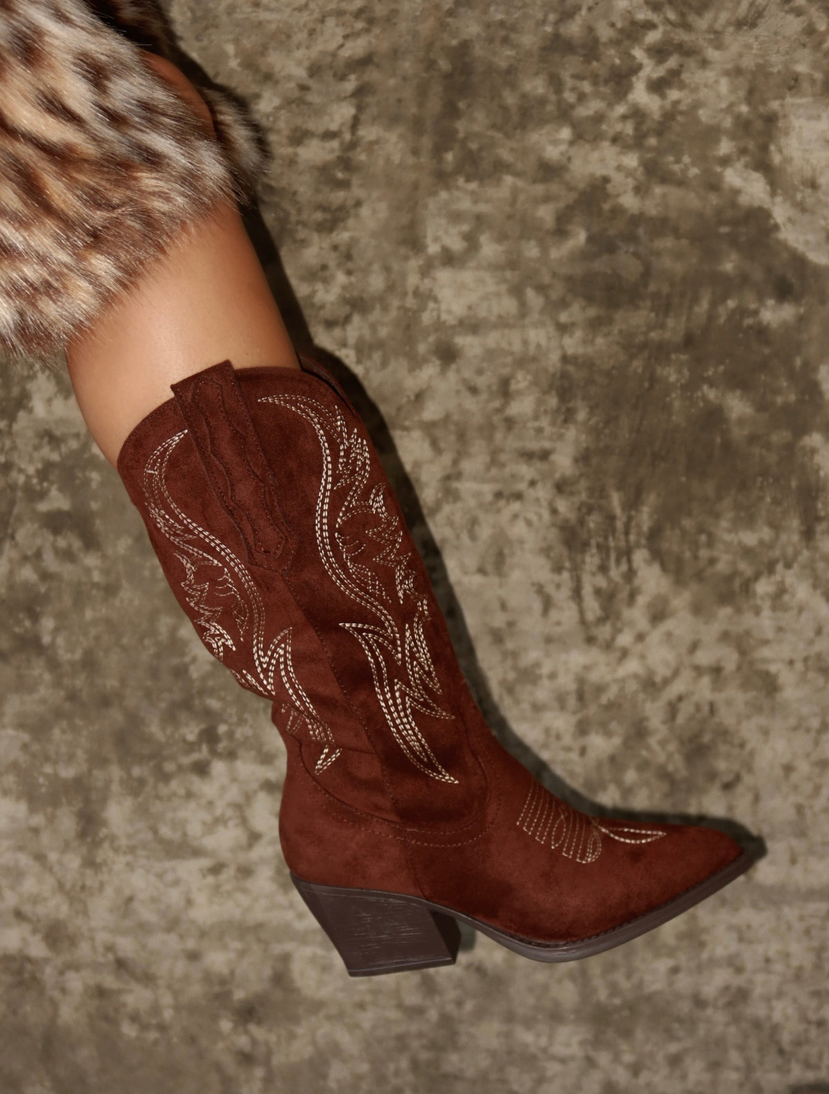 JULEE COW GIRL BOOT - BROWN