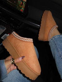 BRIDGET SLIP ON - TAN