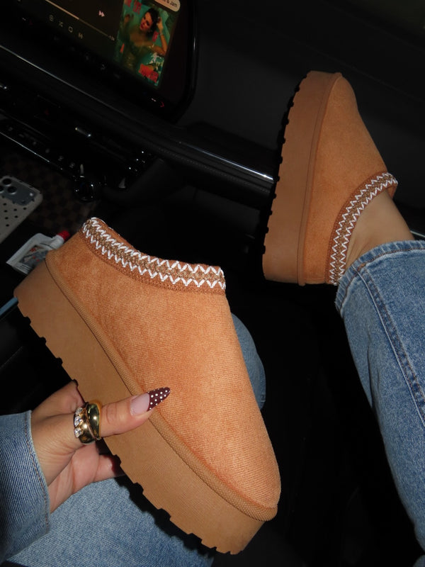 BRIDGET SLIP ON - TAN