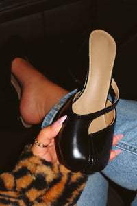 KHLOE BLOCK HEEL - BLACK