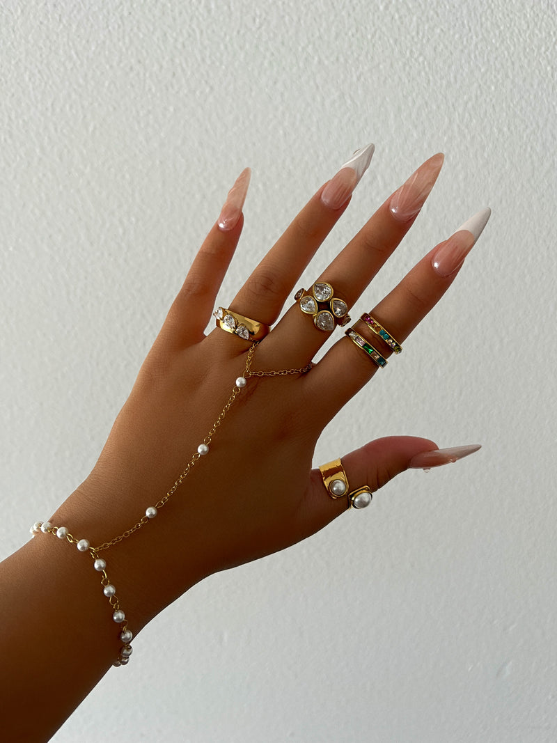 Bai Pearl Hand Chain - Gold