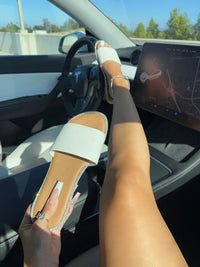 GISELLE SANDAL - WHITE