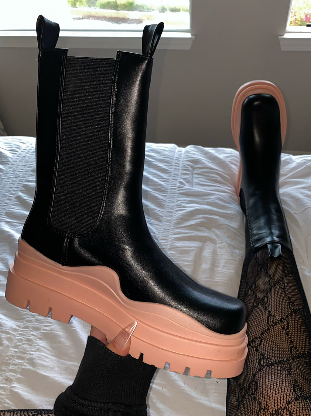 neebee walking boots